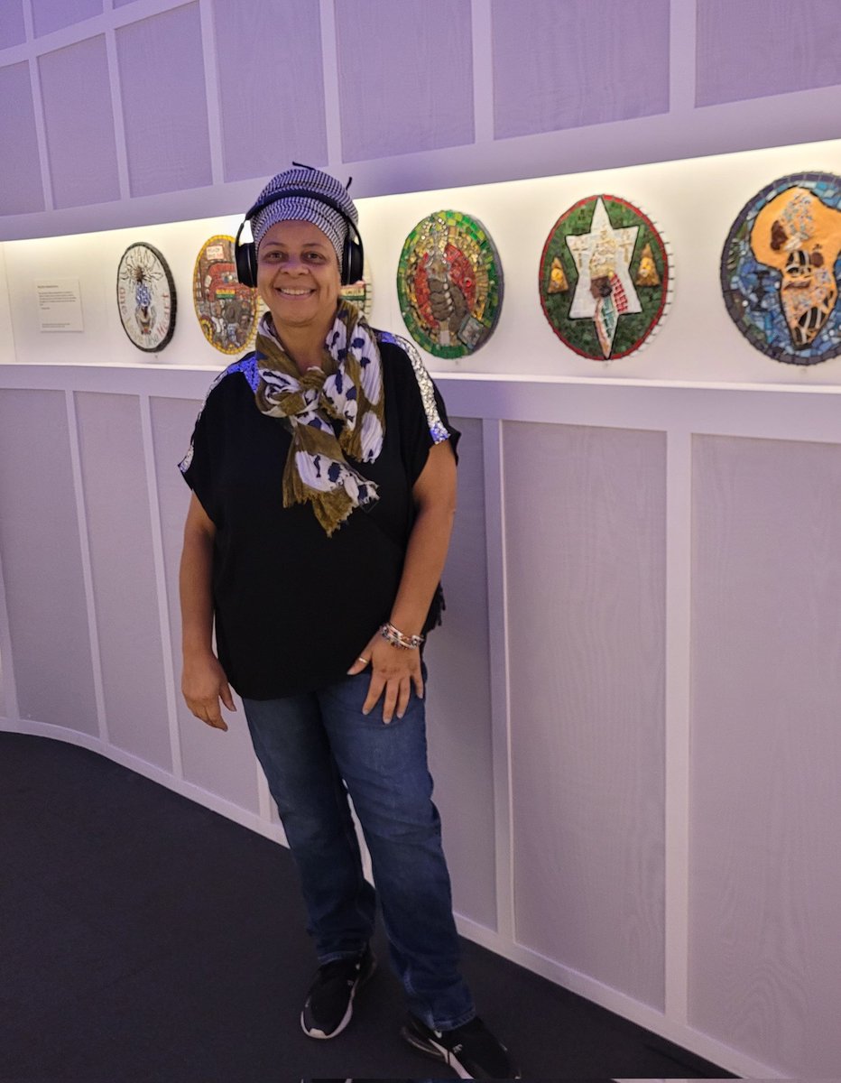 HeartInArt_UK's tweet photo. Can I firstly thank @lornajeancharles and the @RastafariM for inviting me to be a part of this wonderful mosaic project @britishlibaray

I met some amazing people and I'm truly blessed to have been able to take part in ground breaking exhibition. 

Thank You https://t.co/T3njUEiAfE