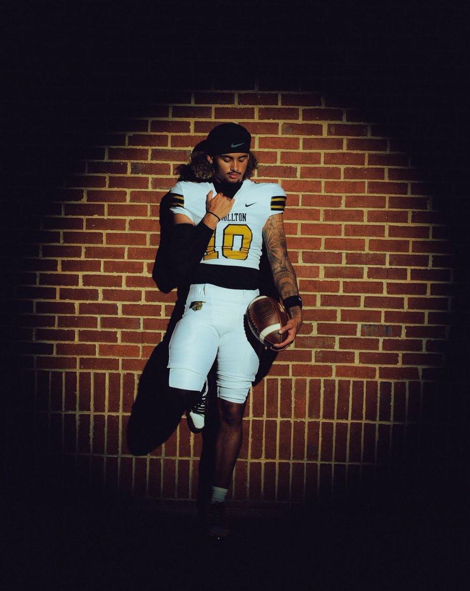 JulianLewis10's tweet image. Why would I fear the spotlight when it’s God who put me in it? Romans 8:30-31 #AlmostTime 
@CraigHaubert 
@TomLuginbill 
@TheUCReport