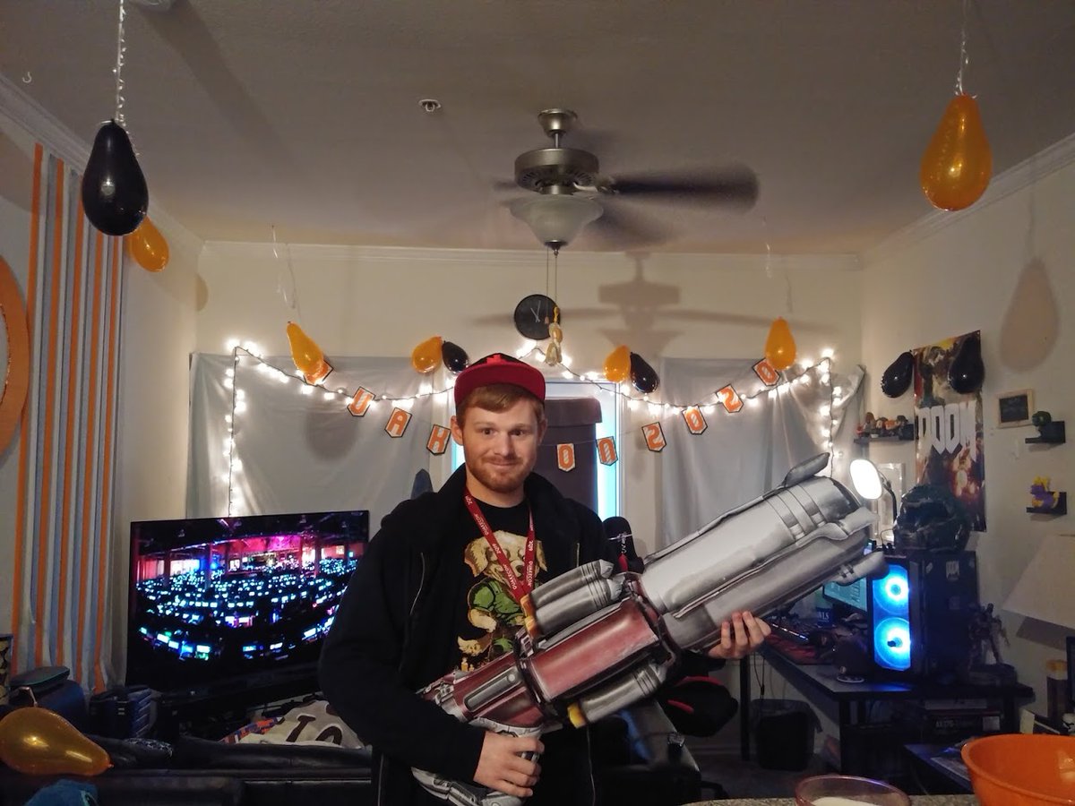 branrags's tweet photo. Since next year looks like it'll finally be my ultimate return to #QuakeCon in-person, I want to share 4 years worth of QuakeCon At Home pictures starting with #QuakeCon2020. https://t.co/ReecX3hEfb