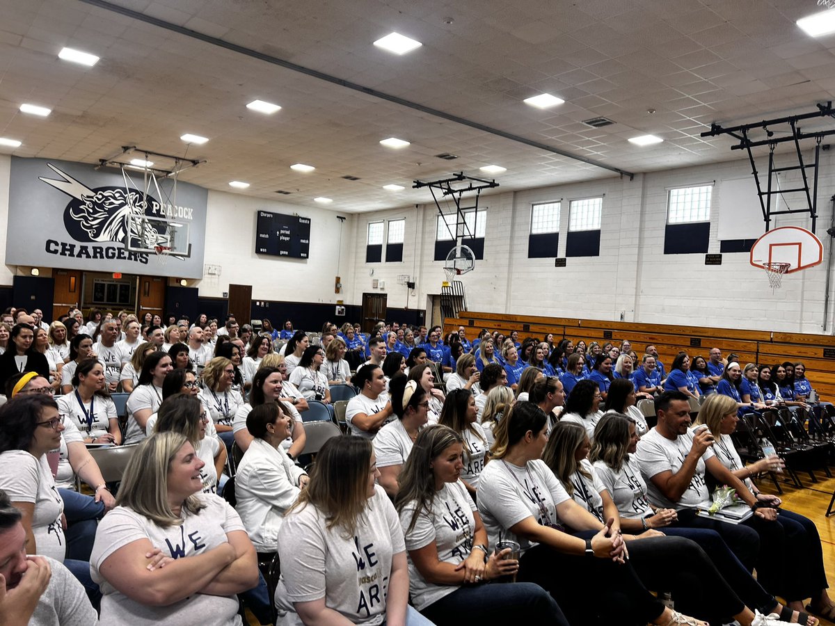 What a great morning !!!  <a href="/ShariMurphy14/">Shari Murphy</a> <a href="/Medinah11/">Medinah Elem. SD #11</a> <a href="/d10itasca/">@D10Itasca🍎</a>