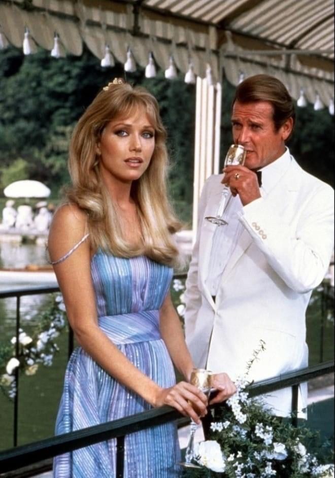 A View to a Kill   (1985)
#JamesBond