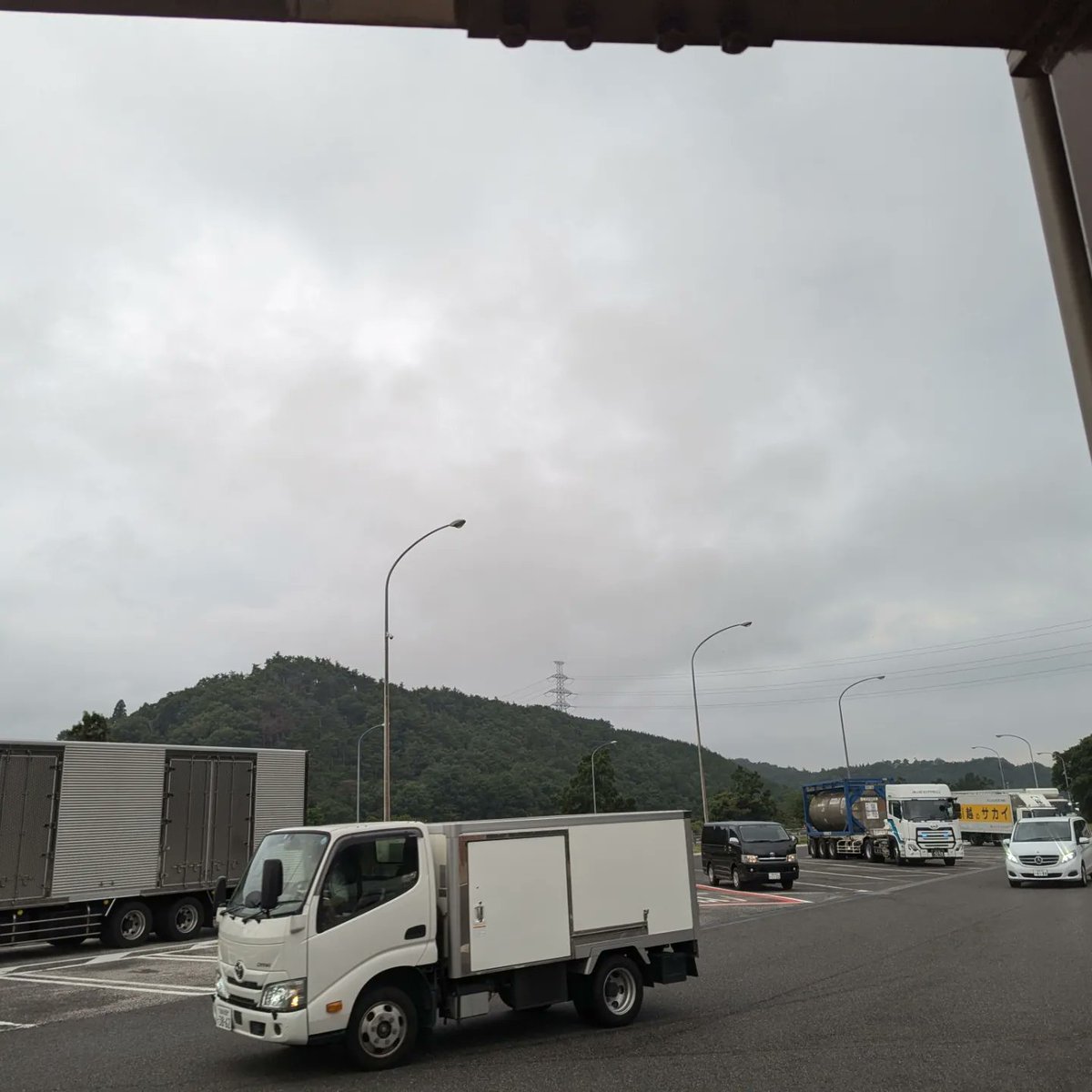 studyclubyono's tweet photo. もう、ホントに水濡れが多い2024年.....
愛車のドラッグスター400で、福島〜宮城まで台風通過を確認して出張に出ましたが、人生で初雨量に匹敵するゲリラ豪雨に、県跨ぎで2回遭遇。。
#出張
#福島　#宮城
#スタディクラブ
#スタディクラブForHighSchool 
#ゲリラ豪雨
#せんじょうこうすいたい https://t.co/DhbmSwTv3o
