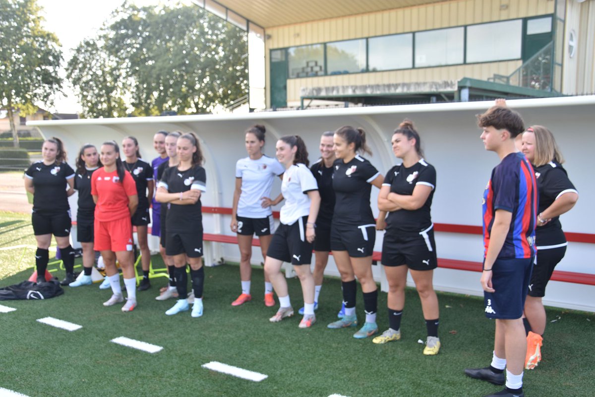 DoloisJura's tweet photo. Changement d'entraîneurs pour les féminines ⚽

➡️ https://t.co/aUSh22R9ov

#TeamJDF 🔴⚪️ https://t.co/B1Ukl3Jr3a