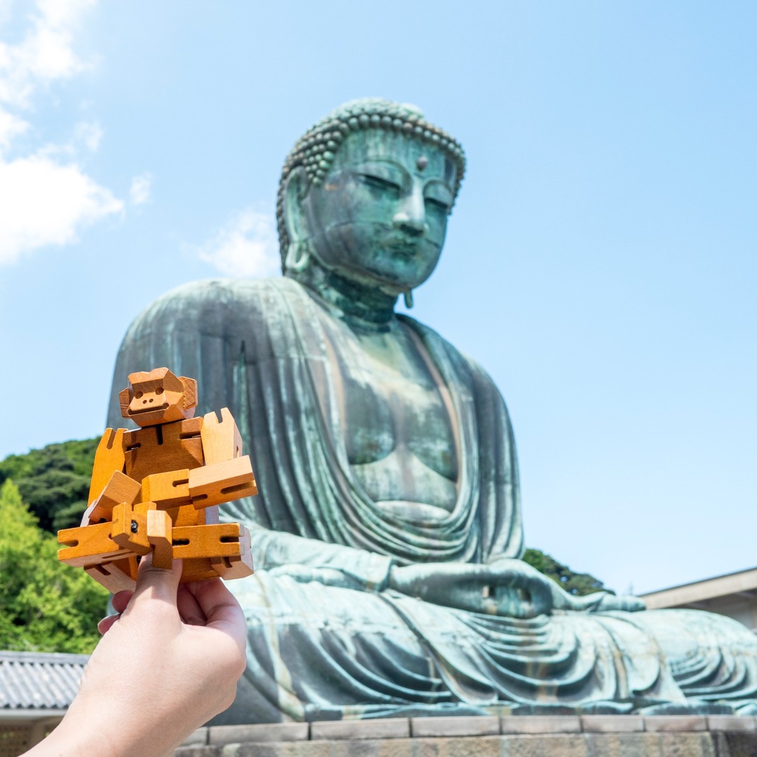 YoshiakiDesign's tweet photo. Monkey's latest adventure took him to Kamakura to visit the iconic Great Buddha, where history, spirituality, and culture come together. A journey filled with wonder and inspiration! 🕉️🐒 #KamakuraBuddha #CulturalJourney #ExploreWithMorphits #moma #yoshiakiito #design #woodento… https://t.co/TIJ8uzxmGx