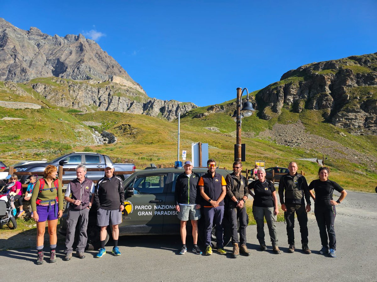 PNGranParadiso's tweet photo. Grande successo per la giornata di chiusura della strada tra il Serrù e il Nivolet, nell'ambito della quale si è svolta la camminata a passo di #fitwalking che ha raggiunto il Colle e la piana del Nivolet. https://t.co/V9keXk9s1Y
