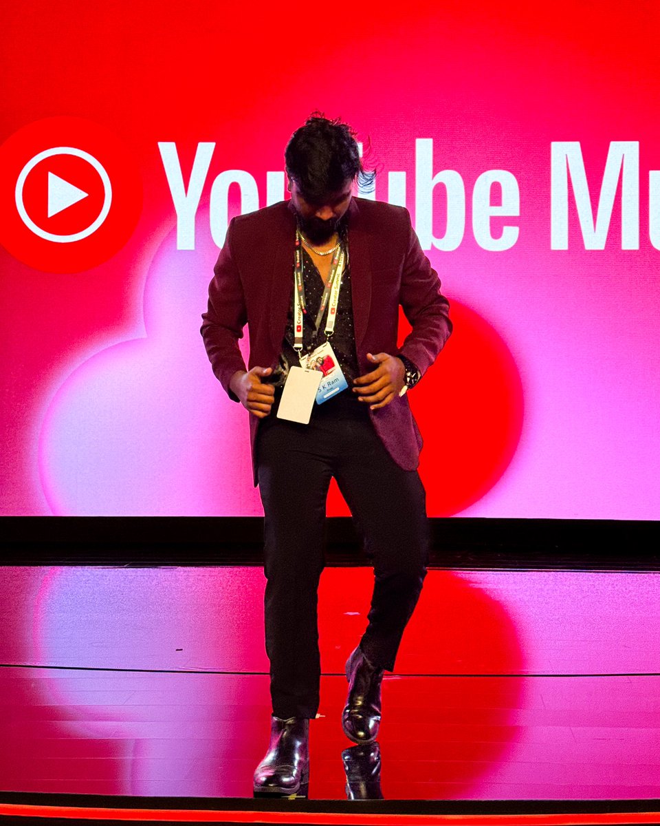RamBalajiX's tweet photo. @YouTubeIndia #youtubecreatorsummit https://t.co/wAWK8gYYIl