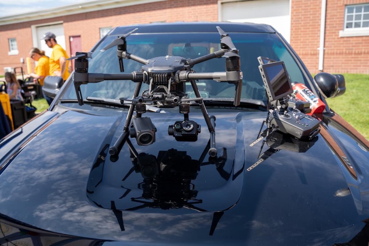 Lawrence Police Dept tweet media