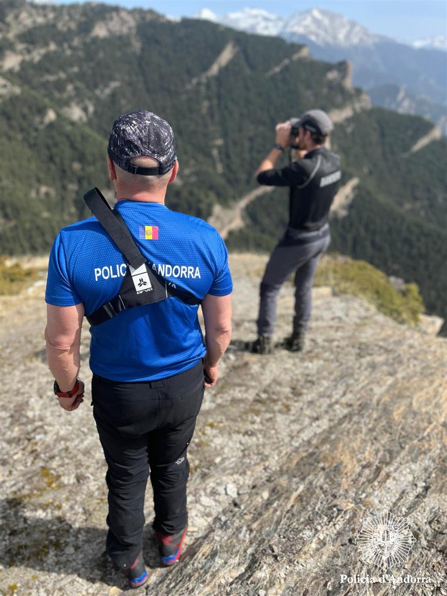 andorra_policia's tweet image. 🤝 La col·laboració entre els cossos especials, imprescindible.

#PoliciaAndorra #cooperació #collaboració