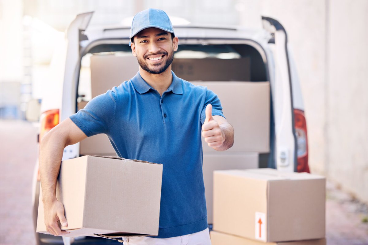 ManandV4n's tweet image. Moving this summer? 🚚☀️ Check out our top 5 tips for a smooth move with the Man + Van App. Plan ahead, pack smart, and stay cool! 
manandvan.app/top-5-tips-for…
#SummerMove #ManAndVanApp #MovingTips