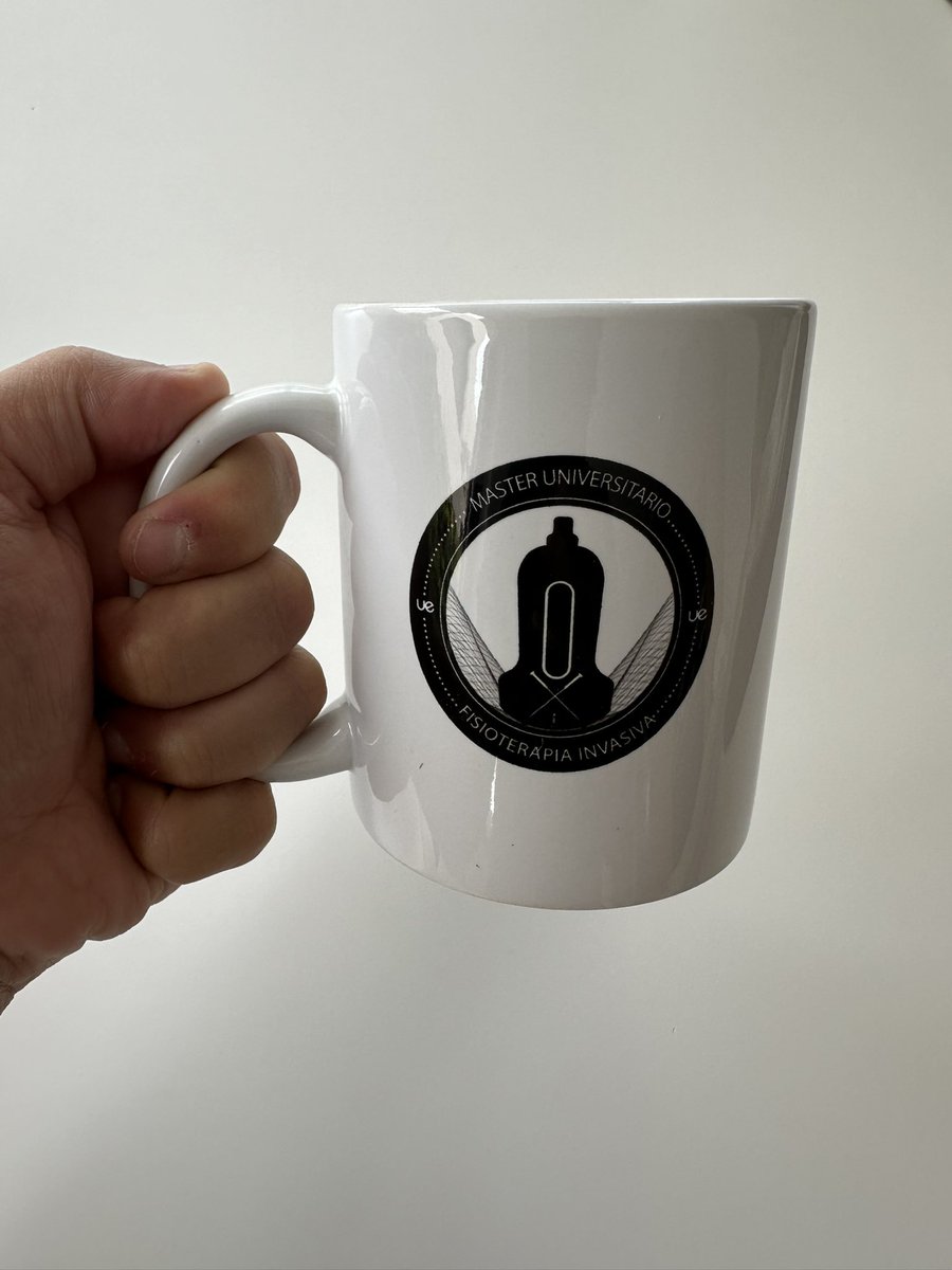 Orgulloso de mi grandes amigos <a href="/AlbertoCMFisio/">Alberto Muñoz</a> y <a href="/DavidRemohi/">David R.</a> por dirigir un magnífico máster de Fisioterapia Invasiva en la <a href="/UEuropea/">Universidad Europea</a> a través de nuestro grupo <a href="/terapiamanualUE/">Terapia Manual UE</a>