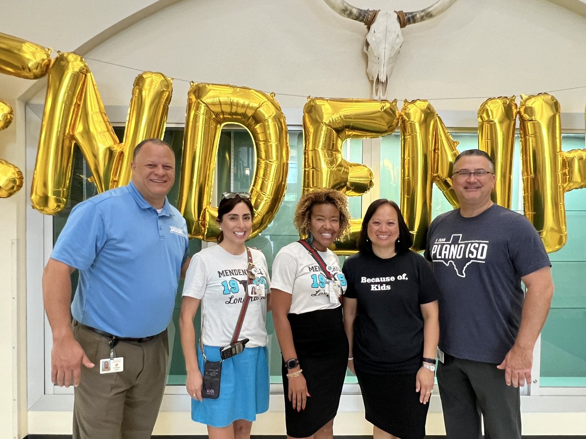 We had some exciting visitors today at Mendenhall! Thank you Board of Trustee member Angela Powell for PISD, Chief of Business Service Steven Ewing, and Assistant Superintent Dr Courtney Gober! 🎉❤️ #TeamPlanoISD #Mendenhall