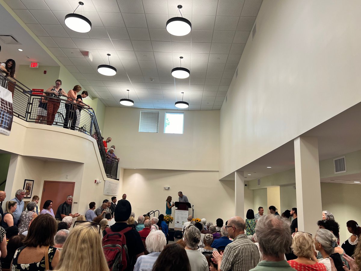 Congrats to <a href="/breadmalden/">Bread of Life</a> on grand opening of new facility! Project is testament to vision &amp; perseverance. State delegation proudly secured State $$$ to support project. Thrilled to join <a href="/MayorOfMalden/">Mayor Christenson</a> @repdonatomore <a href="/RepSteveUltrino/">Rep. Steve Ultrino</a> <a href="/AMLinehan/">Amanda Linehan</a> &amp; so many to celebrate! #32Middlesex