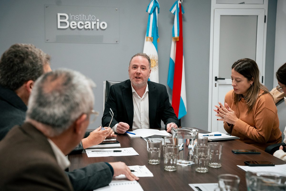 Instituto Becario tweet media