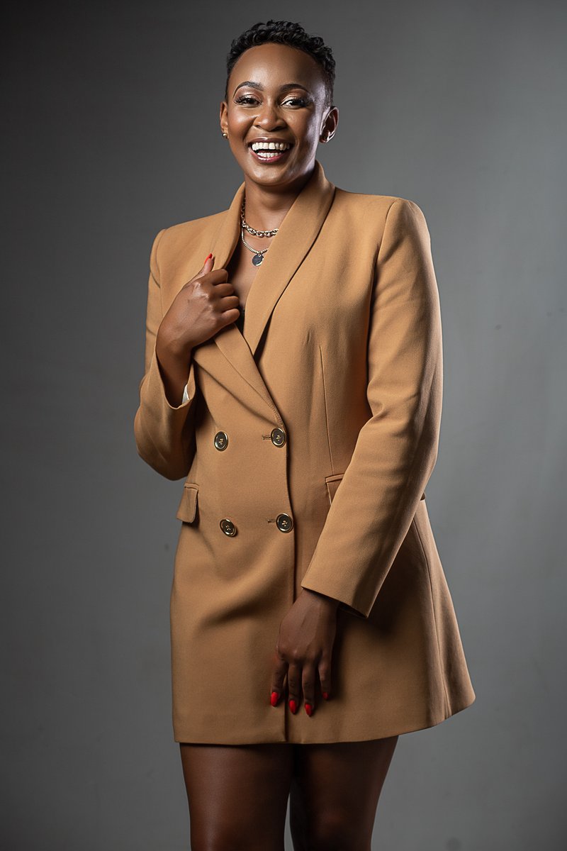 Blackzito's tweet photo. I am photographer based in JHB my Tuesday reason to smile ..will follow every like or retweet ..Africa - Sign the Petition Kelly Khumalo The GNU Panyaza Young Stunna Lepasa Goolam .... https://t.co/Y726MBWa9L