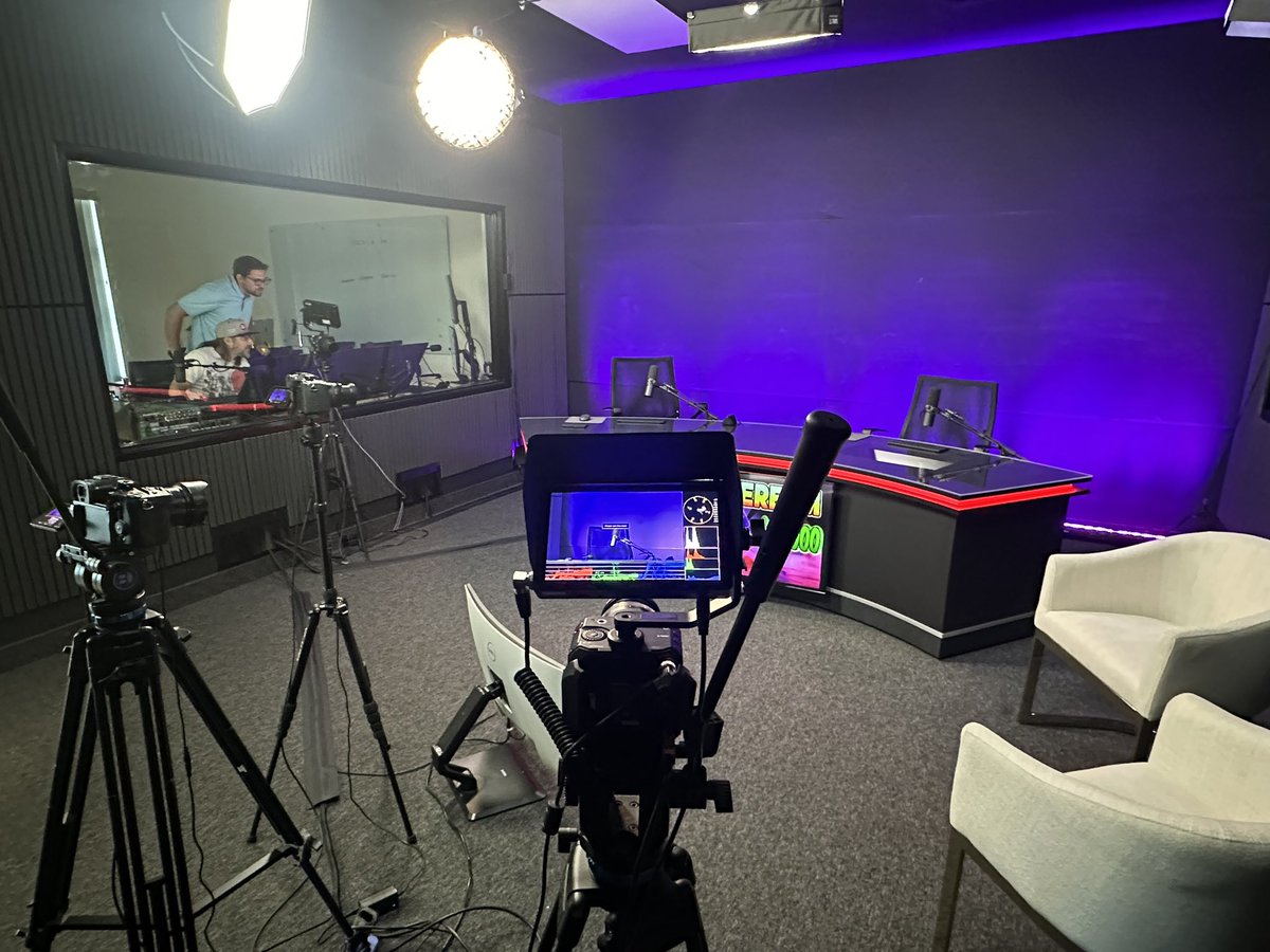 Sincitycrypto's tweet photo. @RobertKennedyJr would love for you to stop by the studio and chat about Bitcoin &amp; Crypto when you’re in Las Vegas this week (retweet if you want to see this) https://t.co/1iBwsuODFm