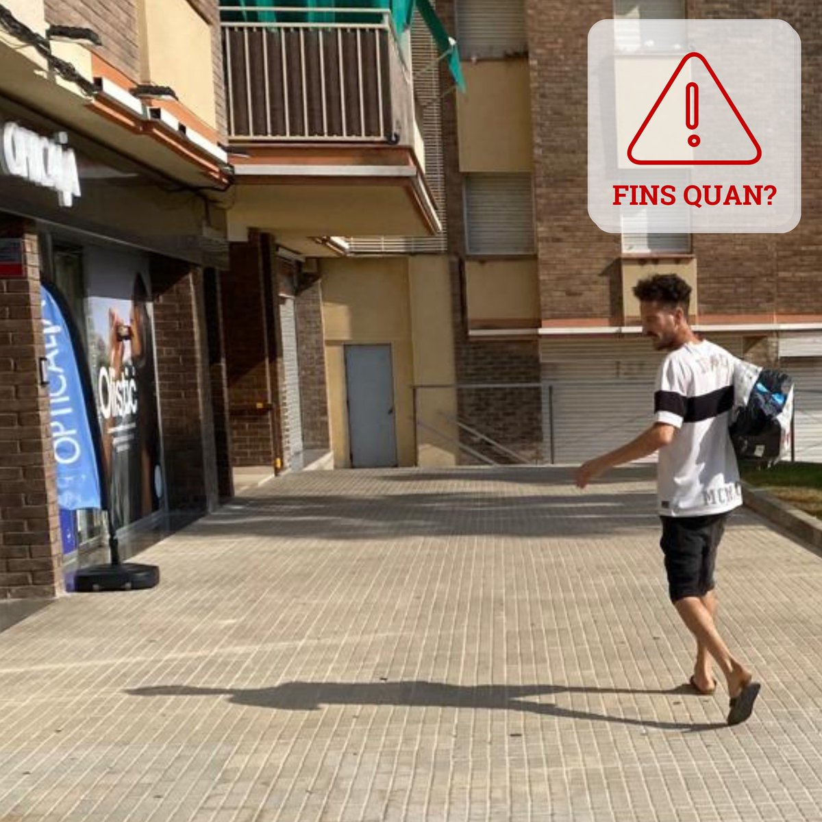 Encara estem esperant una solució efectiva al problema que vam denunciar fa unes setmanes. El mateix individu continua entrant a la nostra farmàcia (Farmàcia CAP Gavà), intimidant les nostres companyes, aprofitant-se del fet que són dones, robant els nostres productes i marxant