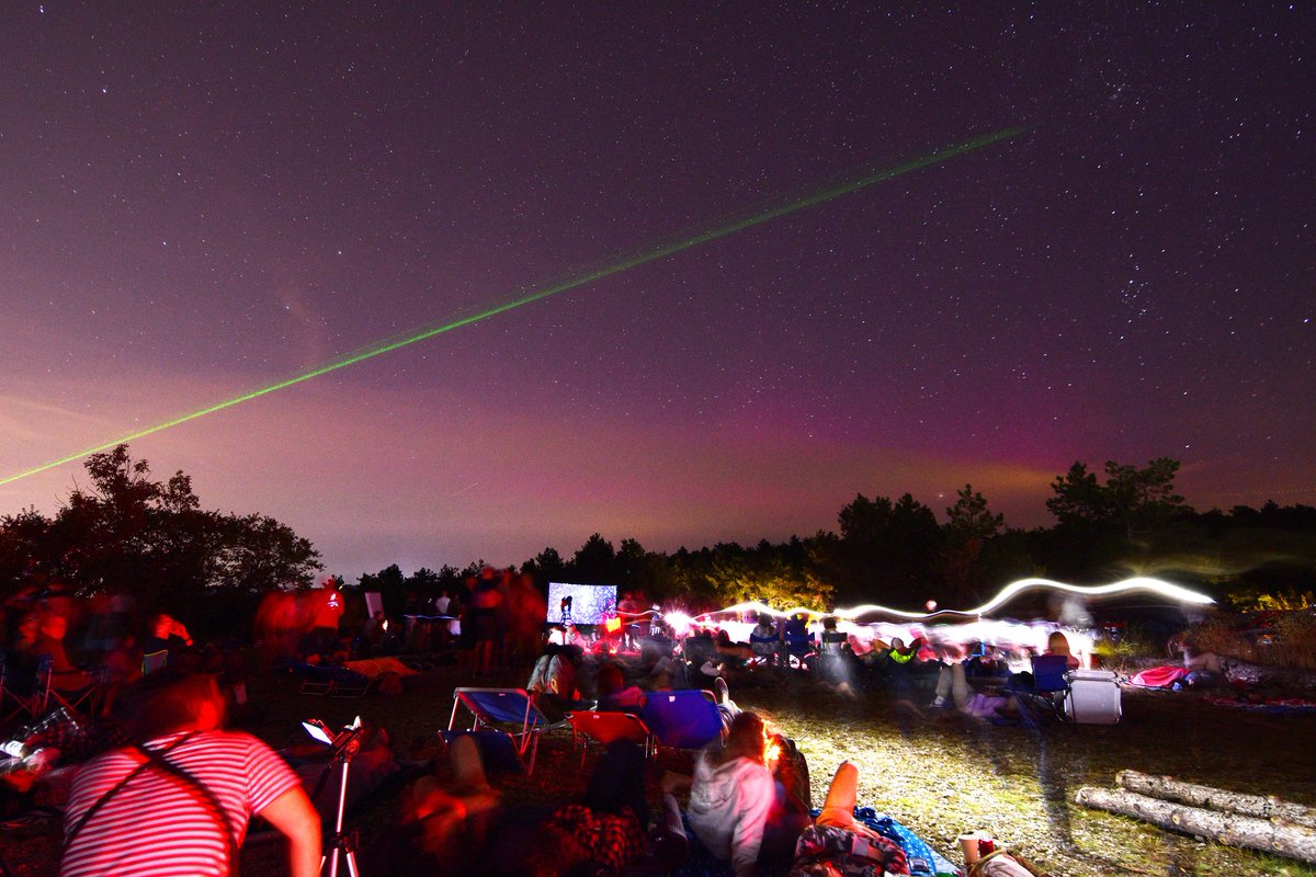 phgigliola's tweet photo. Grande serata ieri con il Centro Studi Astronomici Antares #Trieste al park "Rose d'Inverno" a San Lorenzo! Osservazione di #Perseidi, #aurora /SAR, congiunzione Giove-Marte e ripresa live di #Plutone, galassia M33, nebulosa Helix... al telescopio.
Foto: G.Antonazzi-G.Rizzarelli https://t.co/IAIVZWdwe9