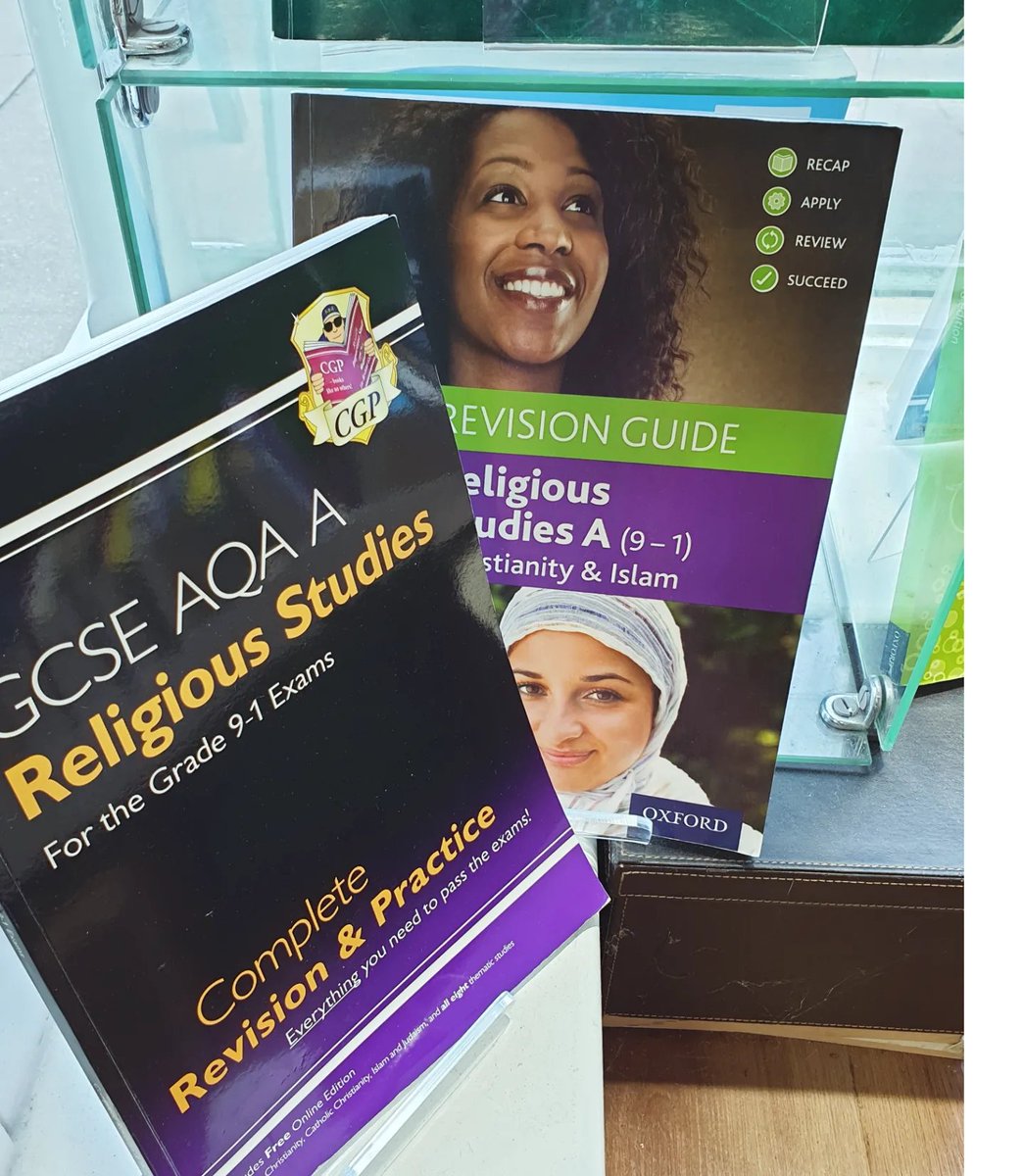 oxfam_harpenden's tweet image. Beat the #backtoschool rush! We have a great selection of #studyguides in our #windowdisplay at #Oxfam #Books #Harpenden this week with many more in-store! If you can&apos;t find what you&apos;re looking for, please do ask one of our volunteers as we have more upstairs in our stockroom!