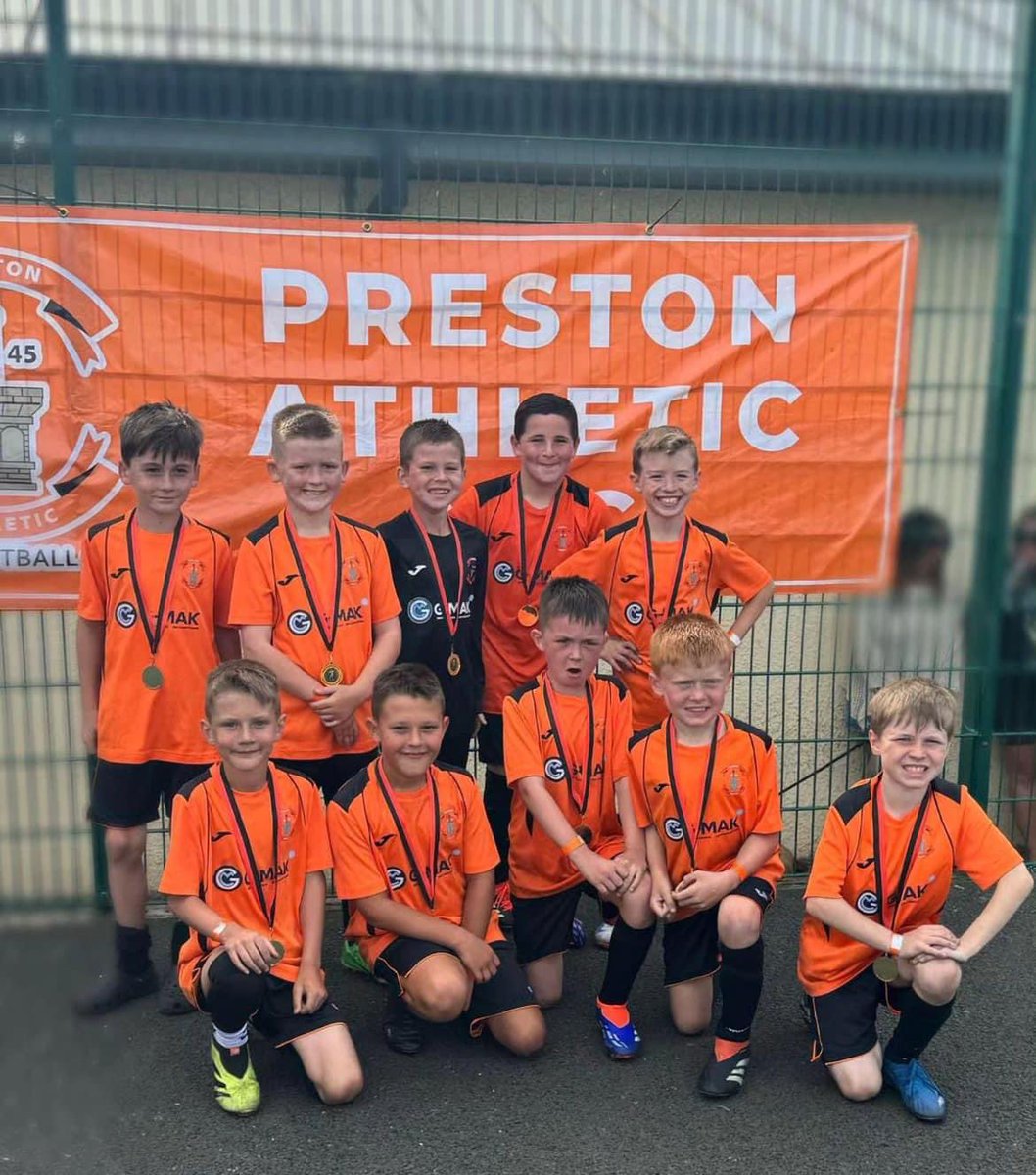 YfcPreston's tweet photo. What a weekend we had at our summer festival! 
Teams from all over for our 2017s, 2016s the Saturday. Then our 2015s all day on Sunday! 
⚽️⚽️⚽️🧡 PAYFC https://t.co/yJDELoHlQI
