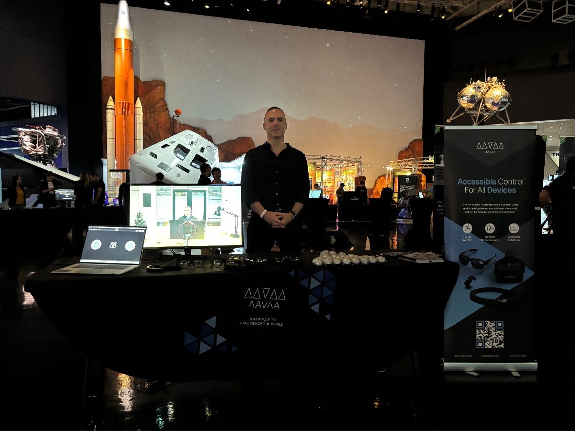 AAVAA_Inc's tweet photo. Had an incredible experience presenting AAVAA’s groundbreaking technology at the heart of @NASA  in Houston! Delighted to have shared our innovation not only with the NASA team but also with visitors of all ages at Space Center Houston.

#accessibility #neuroscience https://t.co/gb2bBUdDLY