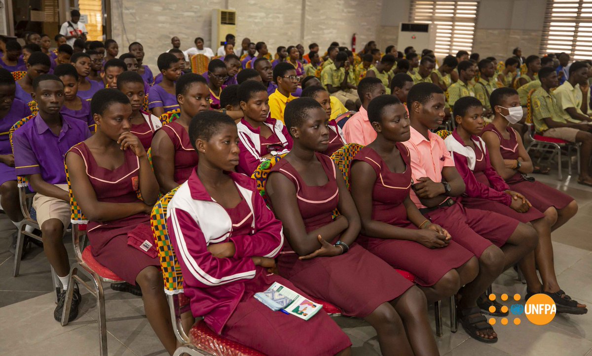 UNFPAGhana's tweet photo. #security. 
They were also educated on being conscious of their online activities, thereby verifying every information before they're shared.
Before concluding, the panelists called on the government to incorporate #digital literacy in Ghana's education to equip students ...[2] https://t.co/HFl0GOTSb7