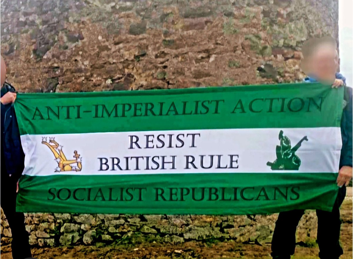1922_adrian's tweet photo. Anti-Imperialist Action on Vinegar Hill #Wexford
Resist British Rule!
#SocialistRepublicans
#Ireland_32
#Anti_Imperialist_Action https://t.co/7Ki2M1Ljic