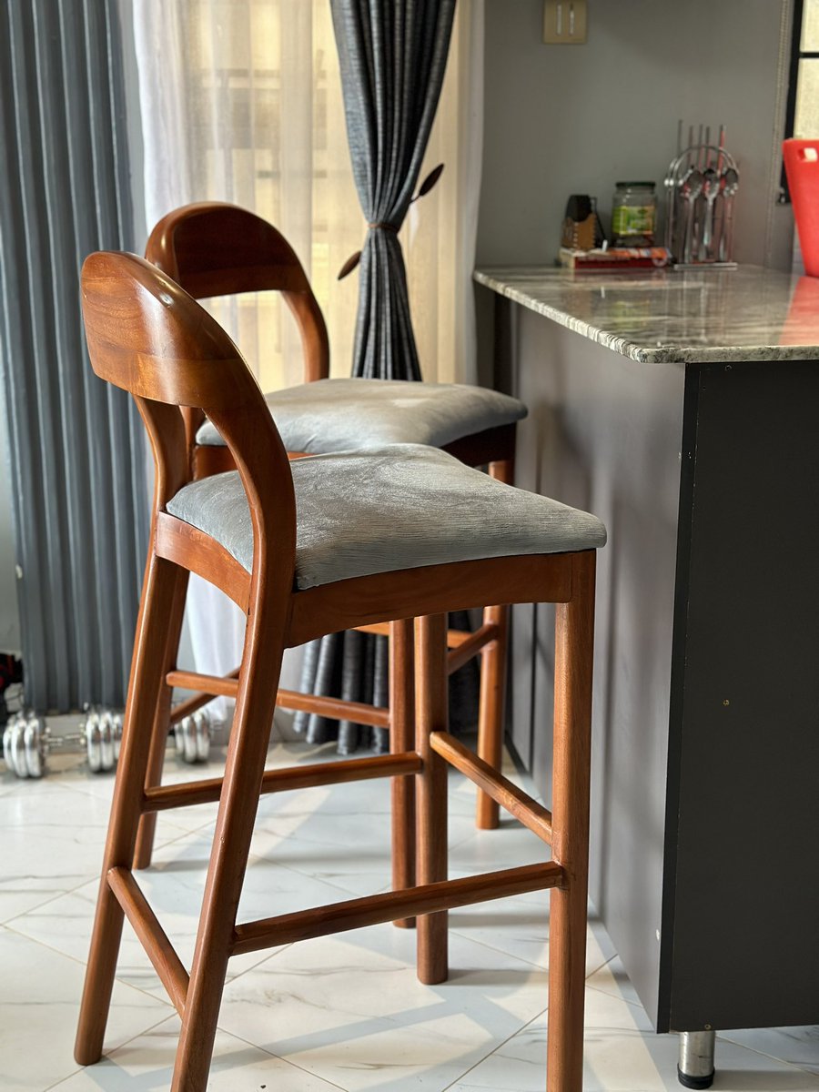 RyleInteriors's tweet photo. The perfect t companion for your kitchen island https://t.co/NiSVzXmAEL