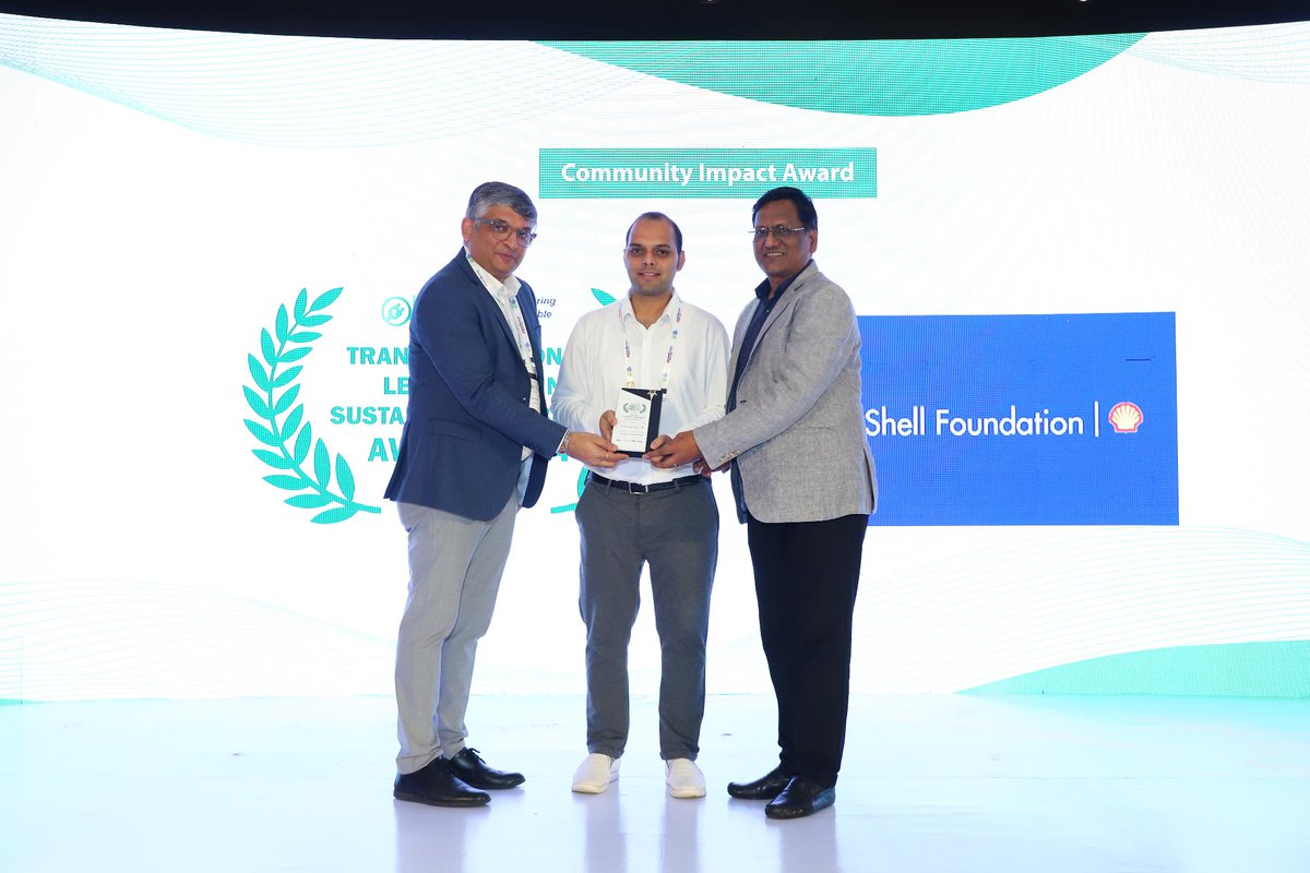 ShellFoundation's tweet photo. Last week, #ShellFoundation received the "Community Impact Award" at the “EMFAI Sustainable Mobility Summit 2024” held in Delhi. The award recognises Shell Foundation for its significant contributions to sustainable mobility, the development of a robust electric vehicle ecosystem, and its widespread adoption in hashtag#India.
The @EMFAIndia Sustainable Mobility Summit brought together industry, government, OEMs, and fleet operators to explore innovative financing mechanisms to overcome barriers to EV adoption, discuss policy frameworks and regulatory measures to accelerate the shift to electric mobility and best practices in the EV industry in India.
Shell Foundation has been working in India supporting the EV ecosystem at grassroot level to improve livelihoods of the people at the bottom of pyramid from the early #EV days. We support individual organisations, like @revfinindia and Mufin Green Finance, and recently in 2023 by introducing innovative instrument “EV- Risk Sharing facility” in partnership with @sidbiofficial to de-risk the lenders in the ecosystem encouraging access to finance for underserved communities.
#ImpactInvesting #EnergyAccess #EnergyTransition #EV #EVFinancing #EMFAI #SustainableMobility #ElectricVehicles