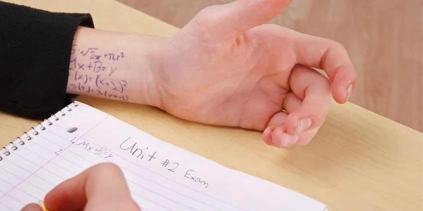 Gunnar Ingi Eiríksson er að plana að svindla hjá ykkur í haust <a href="/Haskoli_Islands/">Háskóli Íslands</a> honum er ekki treystandi endilega heyrið í honum <a href="/gunni20/">gunni</a> áður en það er orðið of seint. 
Sími:6151248