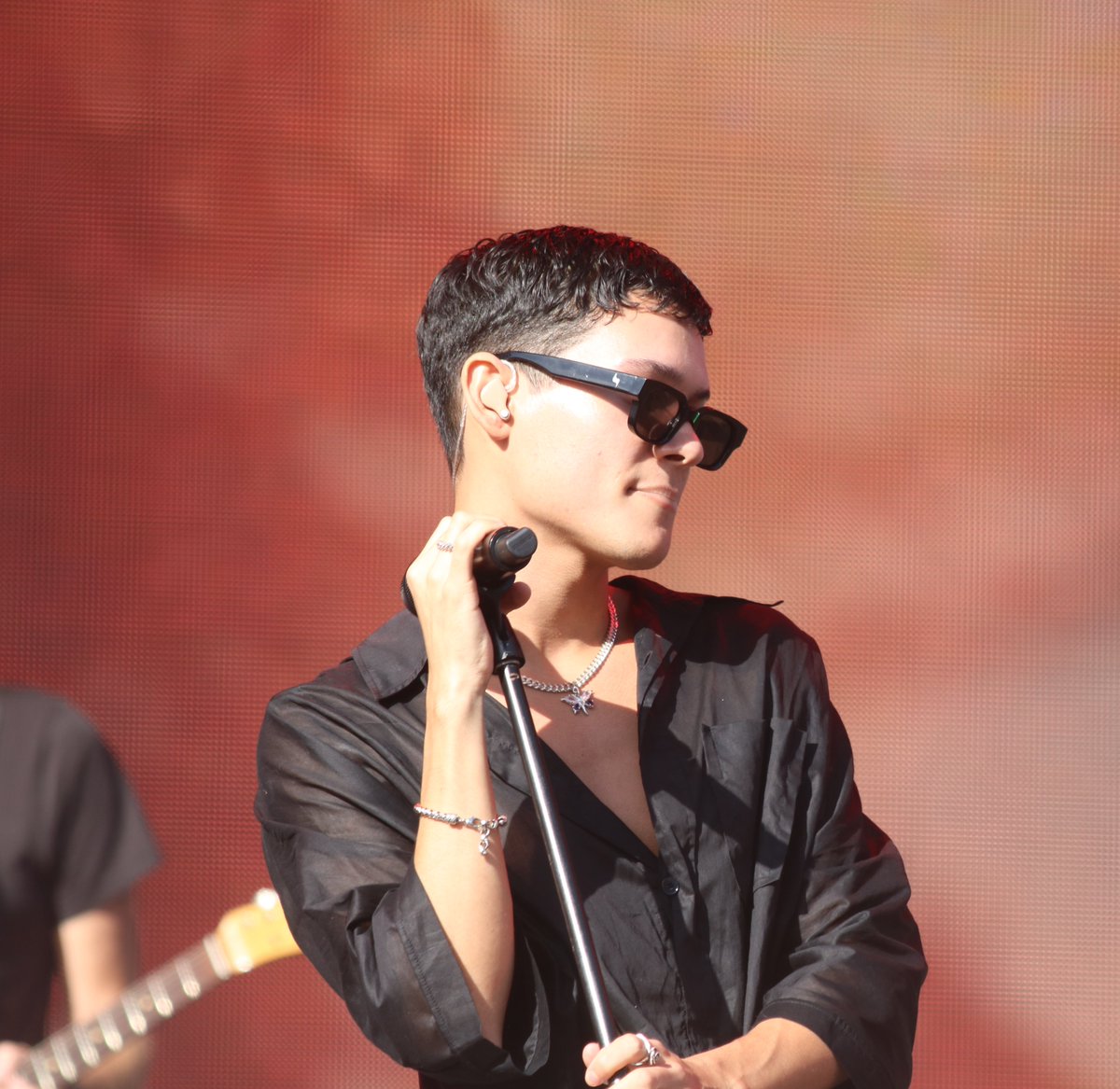 SimonsPurpleH's tweet image. throwback to #rixfm malmö, 1 year ago
happy anniversary to an amazing performance of @OmarRudberg  and to a wonderful time with so many dear moots