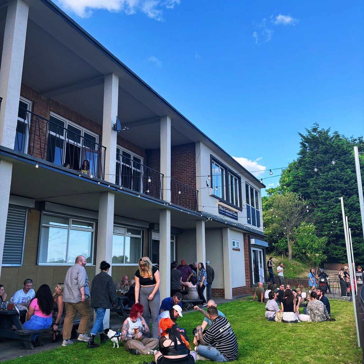 LifeBounces's tweet photo. A huge thank you to everyone who came along and made Saturday what it was. It wouldn’t have been possible without you all there. A full house from doors opening, with people of all ages tuning into stories, poetry, comedy, photography, raffle prizes, videography and music. https://t.co/Vs0nX8hi4z