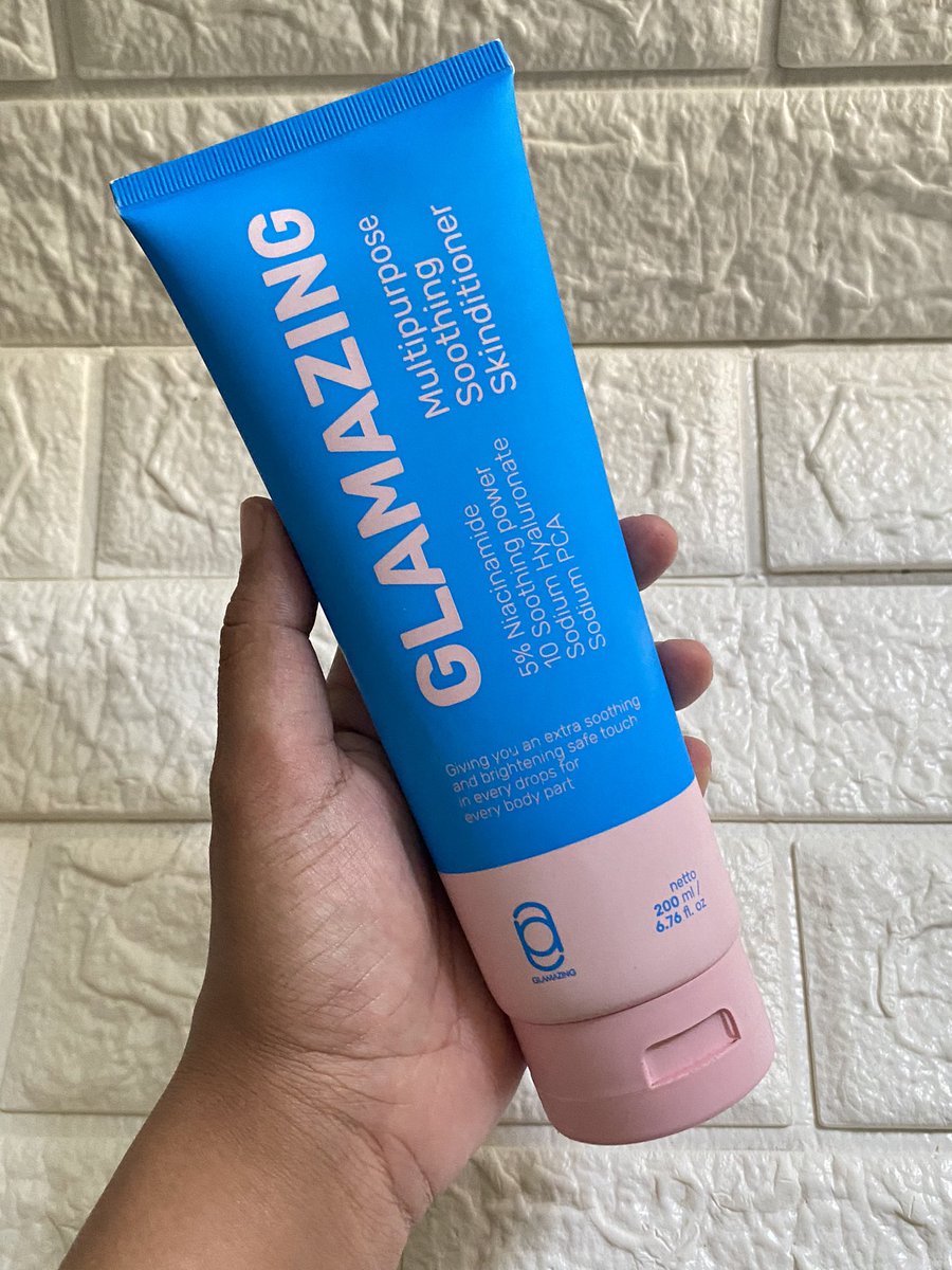 plumpypum's tweet image. Kok bisa ya ada pelembab jumbo tapi harganya 50ribuan aja???

udah gitu bisa dipakai seluruh badan gak cuma wajah aja, asli kalian harus cobain Skinditionernya Glamazing ini ✅✅