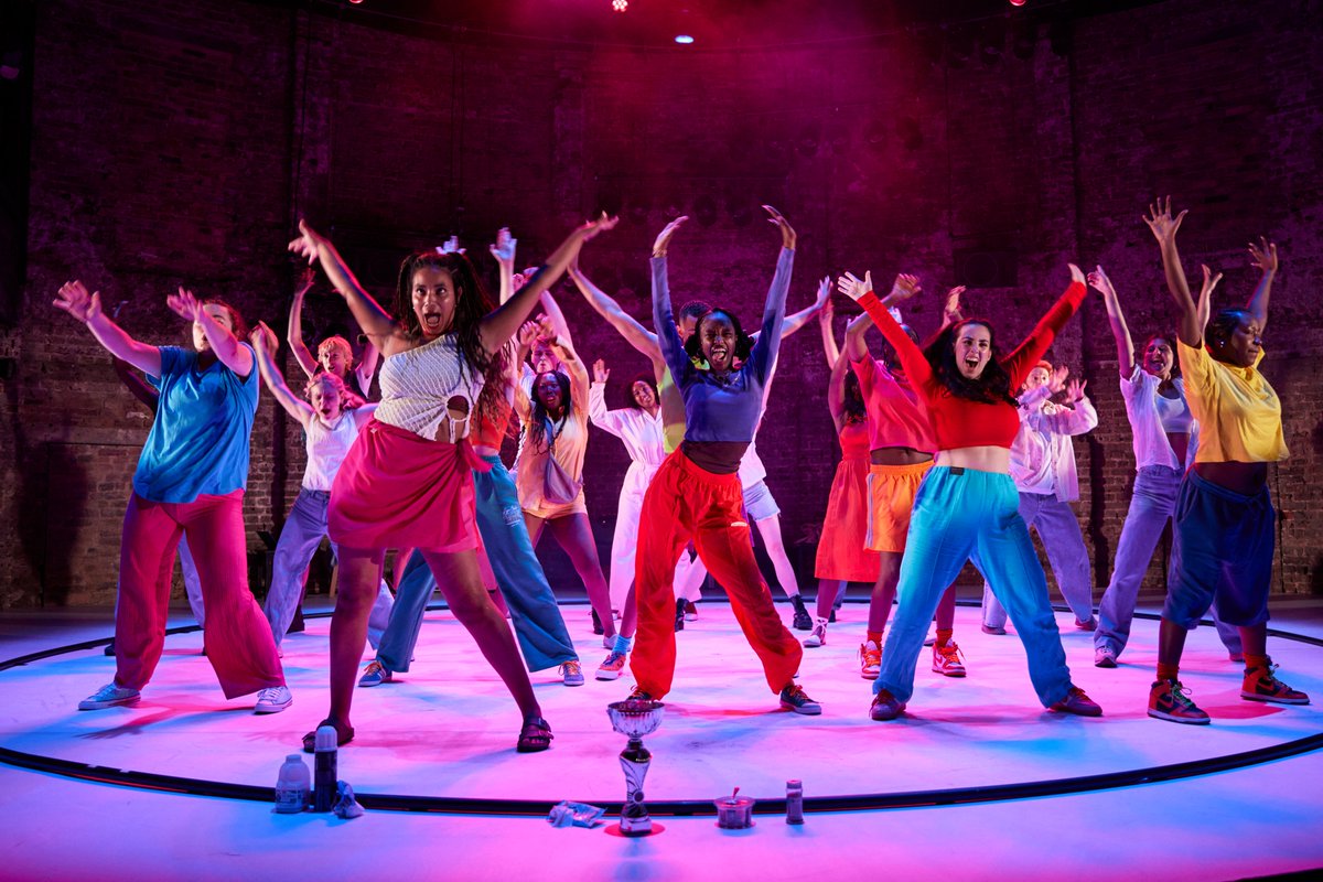 Almeida Theatre tweet media