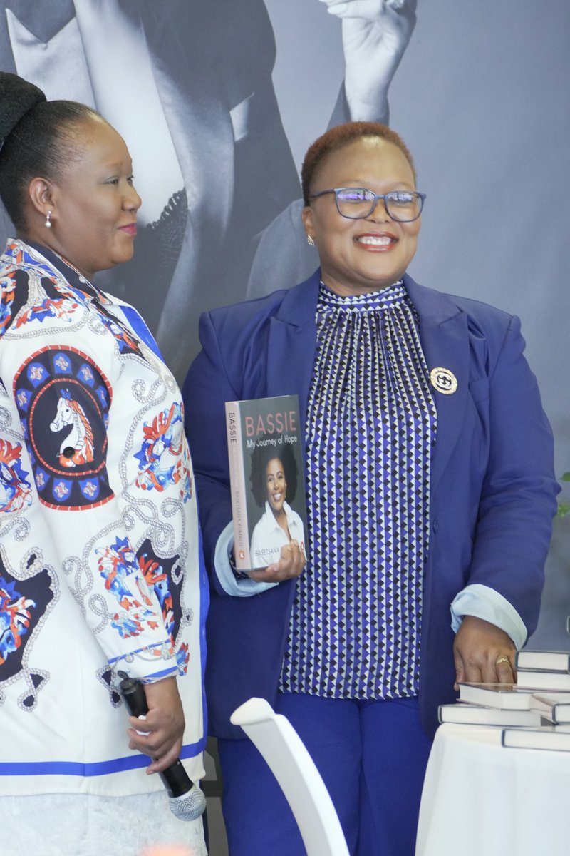 Book Discussion 
"My Journey of Hope" by @basetsanakhumalo in conversation with Nolwazi Mamorare (CFO)

#fortheloveoflearning #investinginwomen #myjourneyofhope #ujlibrary #ujalltheway