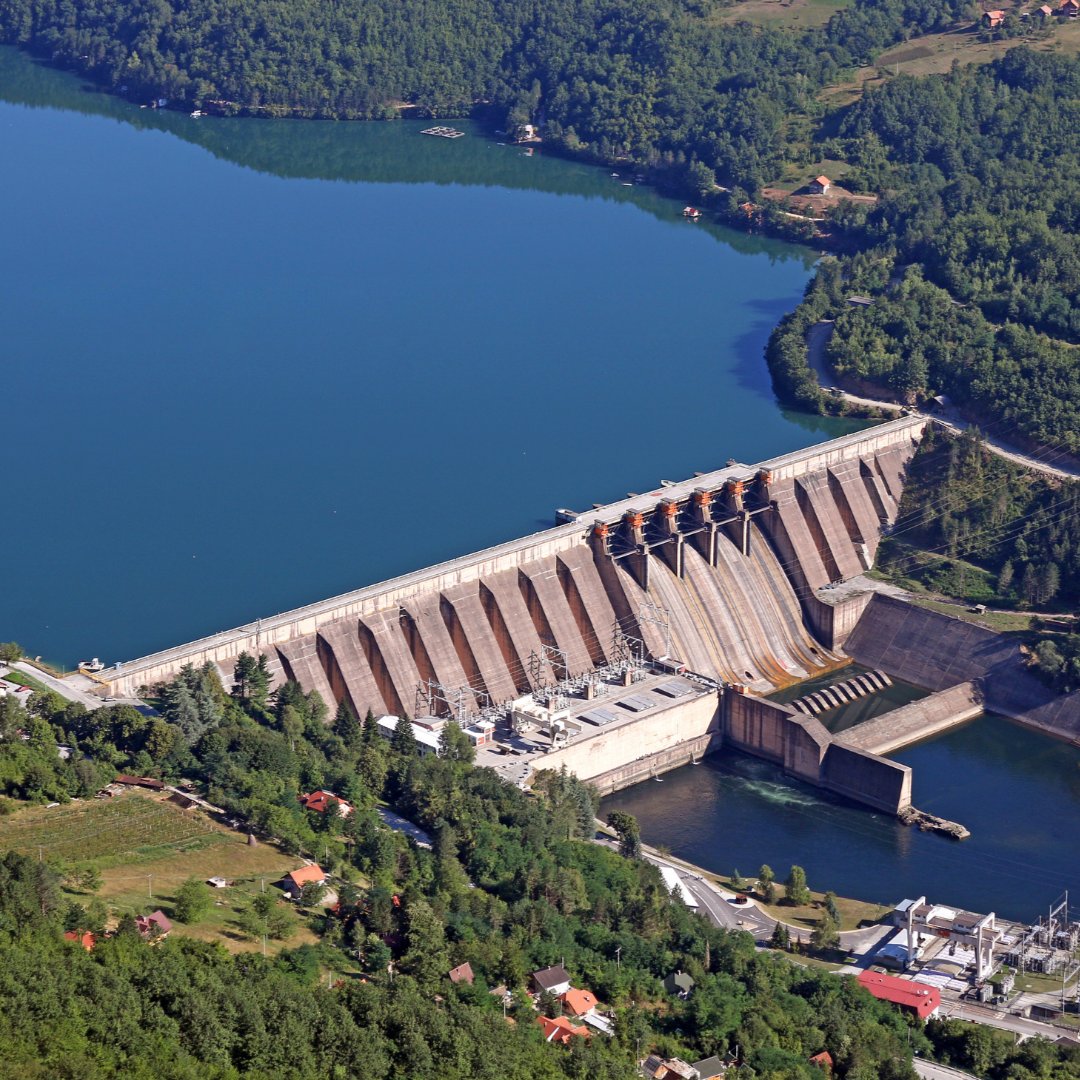 Barajlar

Su altı robotları, barajların bakım, onarım ve denetim süreçlerinde etkin şekilde kullanılmaktadır. Bu robotlar, su altında güvenli ve etkili operasyonlar gerçekleştirilmesini sağlayarak baraj güvenliğini artırır.

letnamarine.com/su-alti-operas…