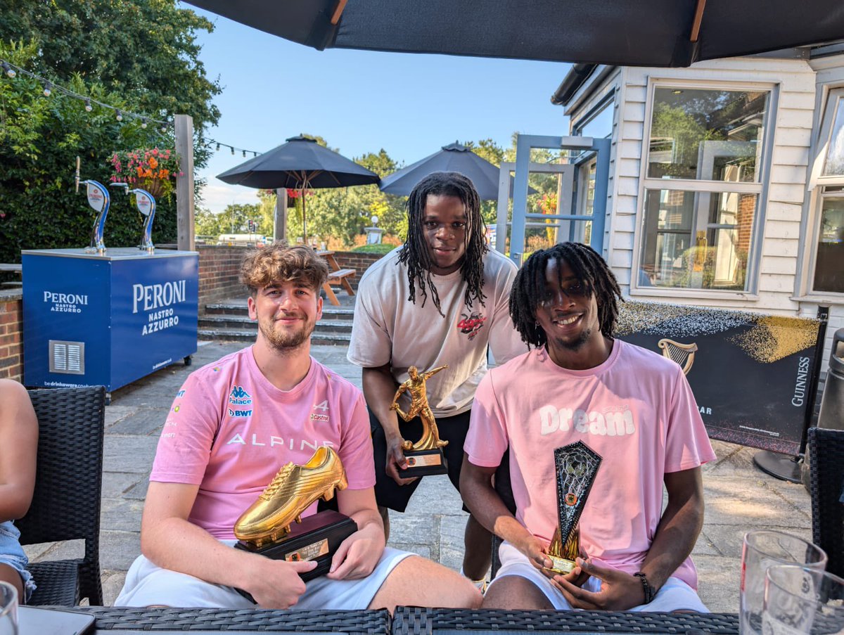 St Clere’s Mens Reserves - 🏆 Div 1 Cup Winners tweet media