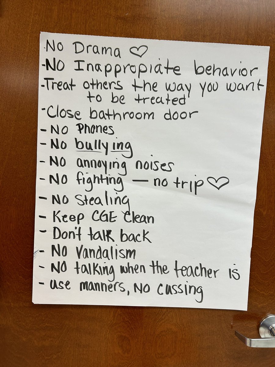 edleader1's tweet image. Great morning visiting classrooms with Principal Rynca! Classrooms ready for collaborative structures and boards are set for learning! Love it!#MCSDBetterTogether #BetterIgnite
