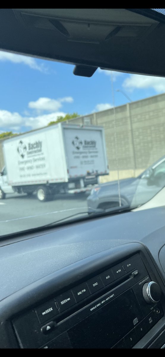 ontcrimecleaner's tweet photo. @BachlyConstruct look who I found on the way 😆 https://t.co/69LG8SBkzi