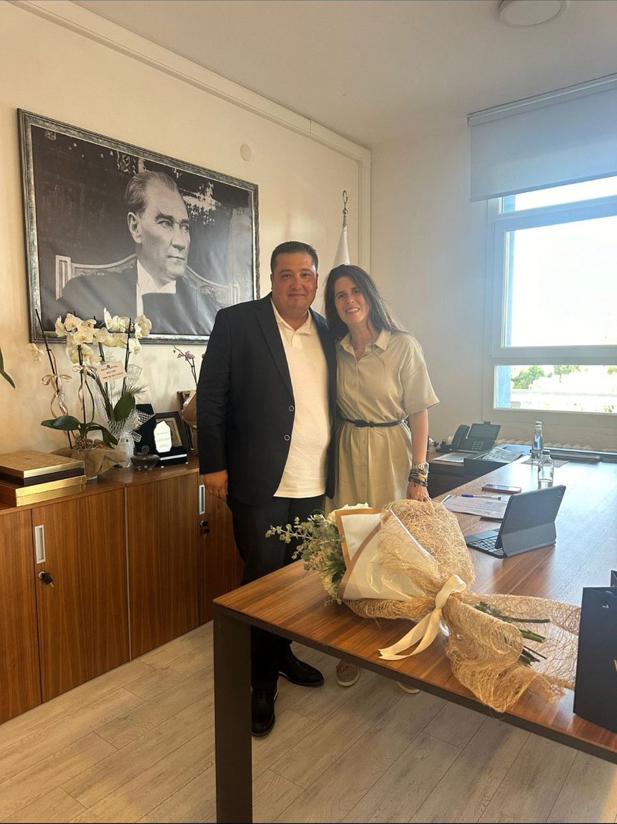 fehmimertgonul's tweet photo. ÇEŞTOB Başkan adaylığım hususunda Belediye Başkanımız Sayın Lal Denizli’yi makamında ziyaret ettim. Misafirperverliği için kendisine teşekkür ederim. @laldenizlicesme

#çeşme #çeştob #cestob #alaçatı #turizm #fehmimertgönül https://t.co/C1gKUQio6x
