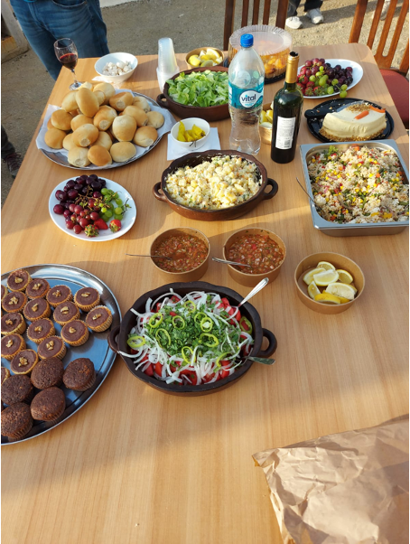 IntSocDevBiol's tweet photo. Only 2 days left to register for our EMBO-Practical course 2024 in Quintay. If you join, you may also enjoy lots of Pisco sour and good food! 
Financial support is available. More info can be found here:
https://t.co/jbrwQNmpBG #DevelopmentalBiology #EMBO #Science https://t.co/WSxZ9pDFjc