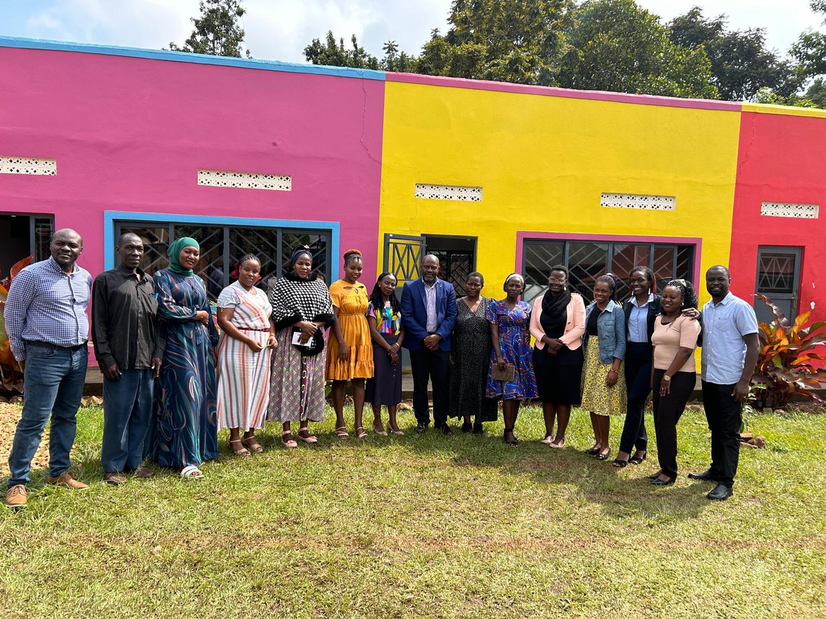 Twejaka's tweet photo. It's a real honour to serve as Board Chair for @enjuba1, collaborating with an amazing team dedicated to early childhood development. Making a meaningful impact through initiatives like DEAR and the Uganda Spelling Bee.
Proud to be part of this incredible team! #impactdrivers https://t.co/u5zjzOq2js