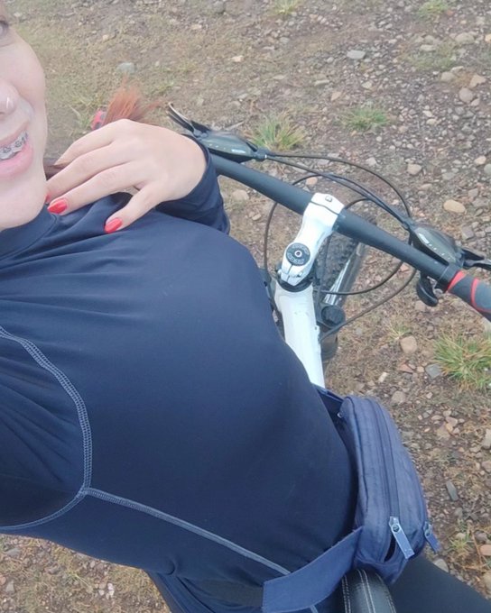Back with my steel horse ❤️☺️🚴🏼&zwj;♀️ https://t.co/bXIIMXi11c