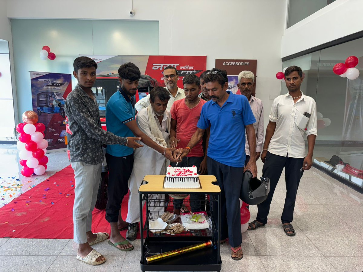 JS4WheelMotors's tweet photo. Introducing The Mahindra e-Alfa Plus...

Electrify your journey! 

#MahindraEAlfaPlus #ElectricVehicle #FutureOfTransportation #SustainableFuture #ElectricRevolution #MahindraLMM https://t.co/5m28klgmw5
