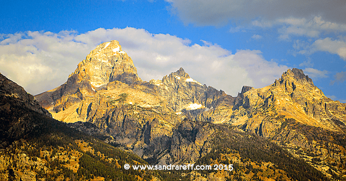 ReffSandra's tweet photo. "First Light" #tetons #mountains #landscapephotography https://t.co/6Spl99DFcn
