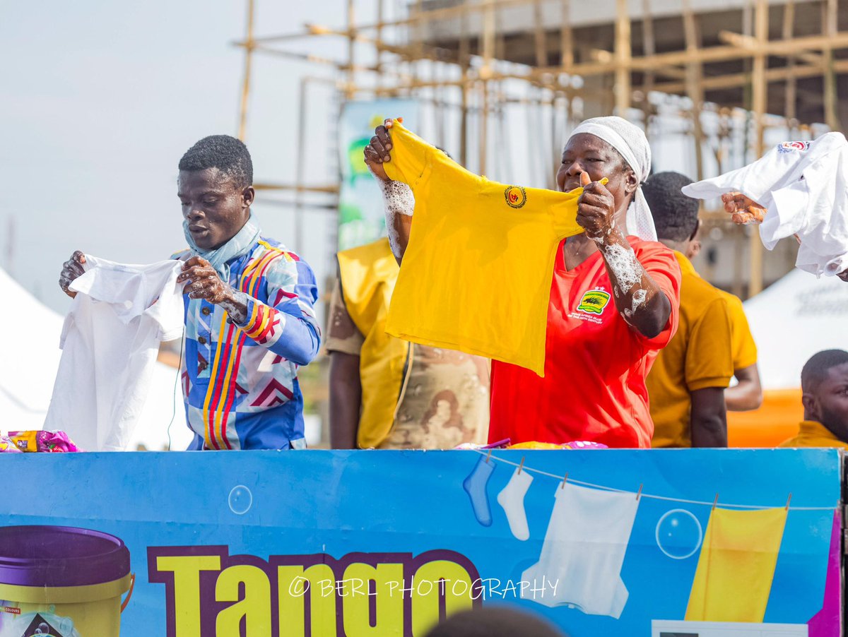 TangoPrime's tweet photo. Relive the excitement of our recent Kumasi activation! 🔥
Can you guess the location for the next Tango Prime activation?
Tag who you see below! 👇🏼
#TangoPrimeWash
#TangoTakesKumasi
#StainSlayer
#TangoPrimeActivation
#GhanaMade https://t.co/0wJy85CjVc