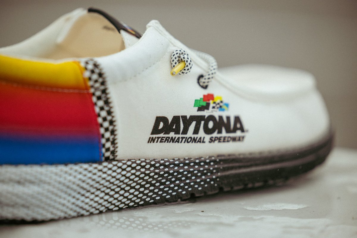 A_S12's tweet photo. .@Crocs is expanding its NASCAR licensing association with a new collection from its @HeyDudeShoes brand, with five pairs that will sell for $74.99 each online and at @RackRoomShoes stores among other retailers. https://t.co/BoT5Y38NfO