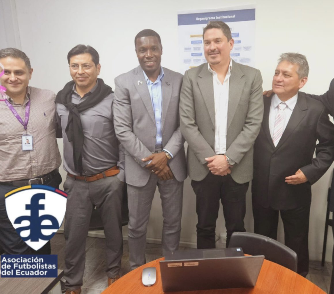 Nuestro proyecto por la dignidad y Respeto a las y los futbolistas de nuestro País, está casi listo. Nuestro sindicato va en el camino correcto. Gracias Equipo de trabajo de todas las áreas.