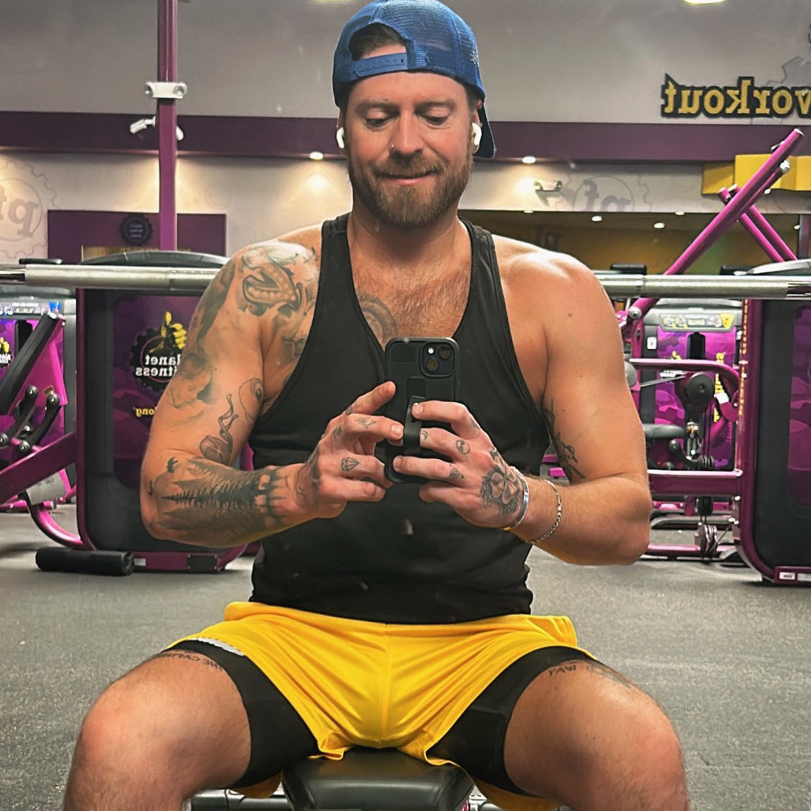 Brianfleck's tweet photo. #fy #instapost #latergram #gay #gayfit #fyp #nashville #me #snap #tattoo #scruff #gym #fypage #selfie #rise #grind #smile #strong #letsgo #yellow #snapback #lifestyle #progress #morning https://t.co/wsO4AiQhPY