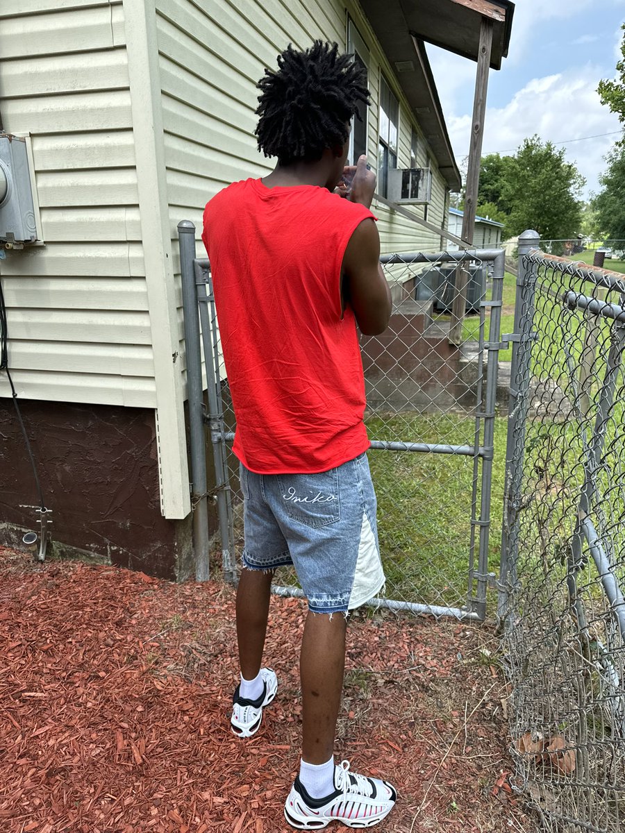 I have jean shorts on hand hit my dm!!! 
#InikoClothing 
#Blackownedbusiness 
#shop #denim #shorts