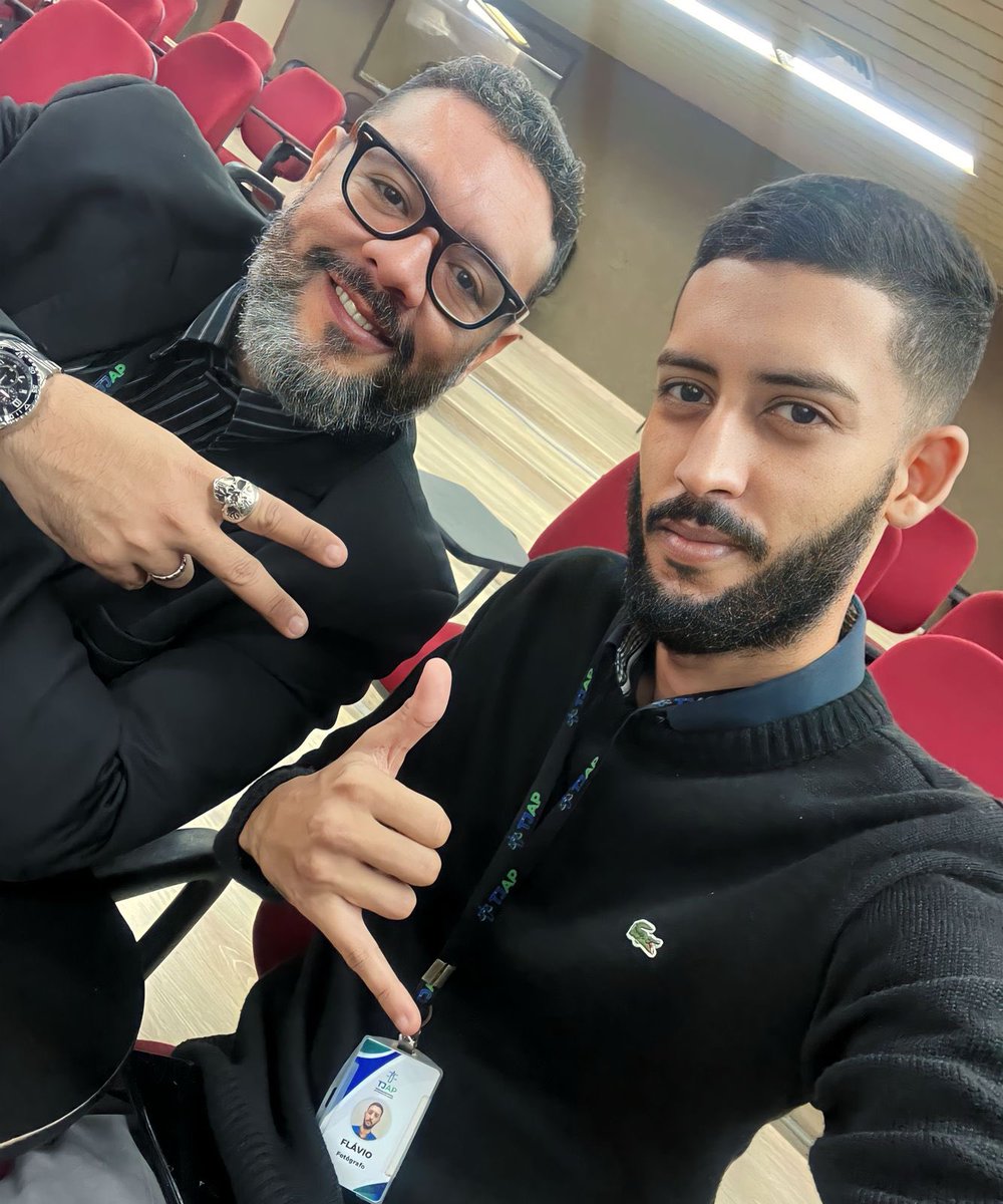 eltonmtavares's tweet image. Na atividade com o fotógrafo Flávio Lacerda. #Trampo